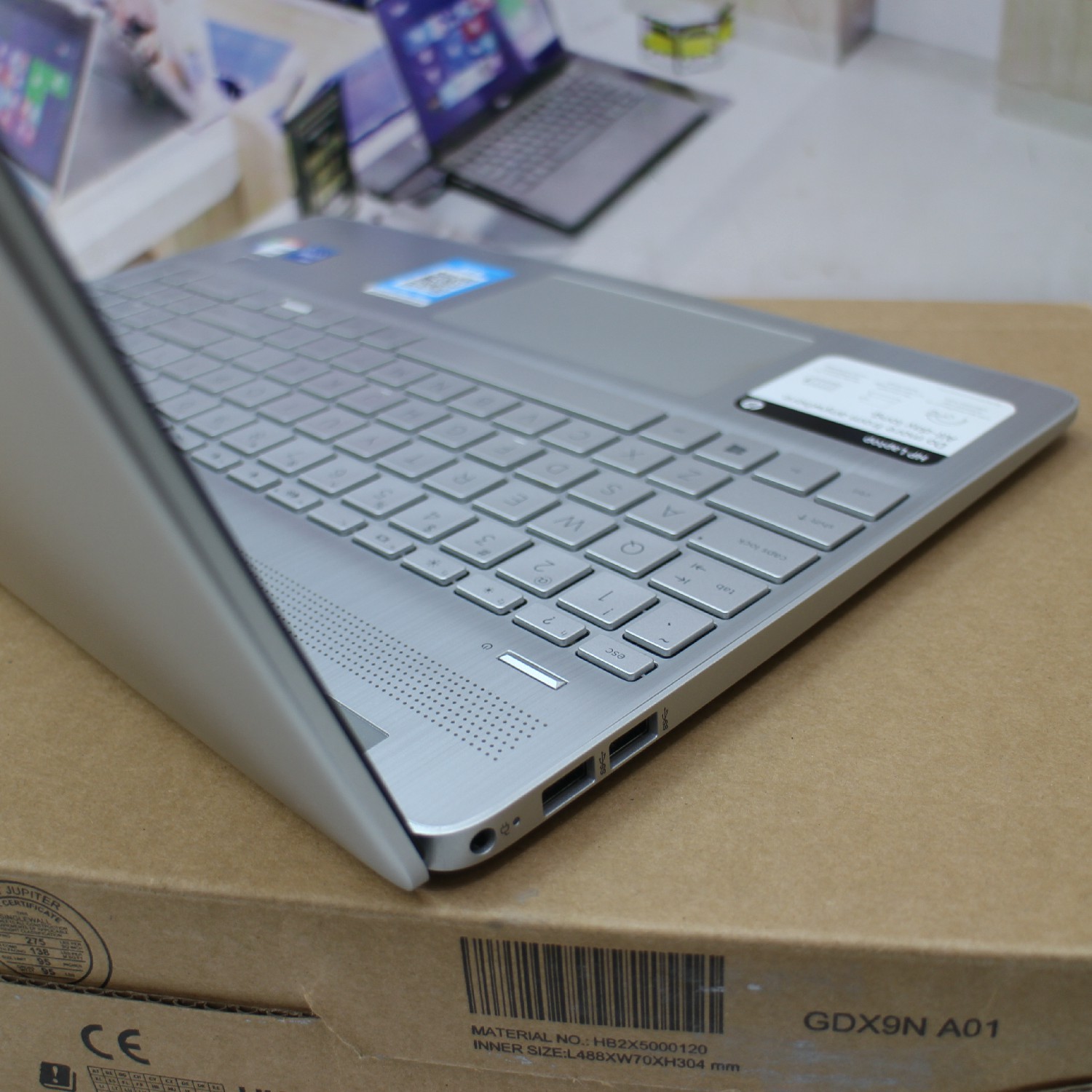 HP Notebook 15 DY2093DX (6)