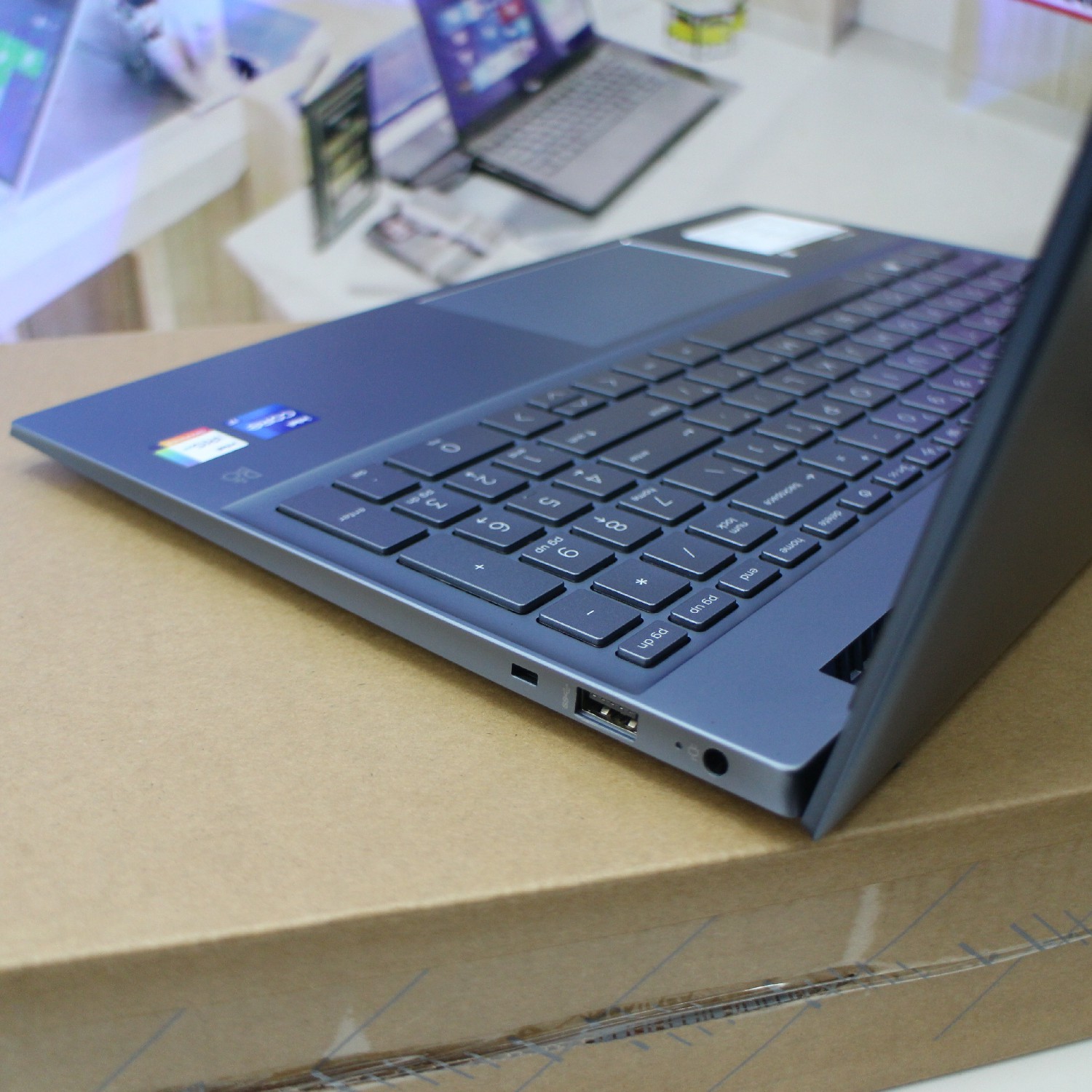 HP Pavilion 15 EG1073CL (4)