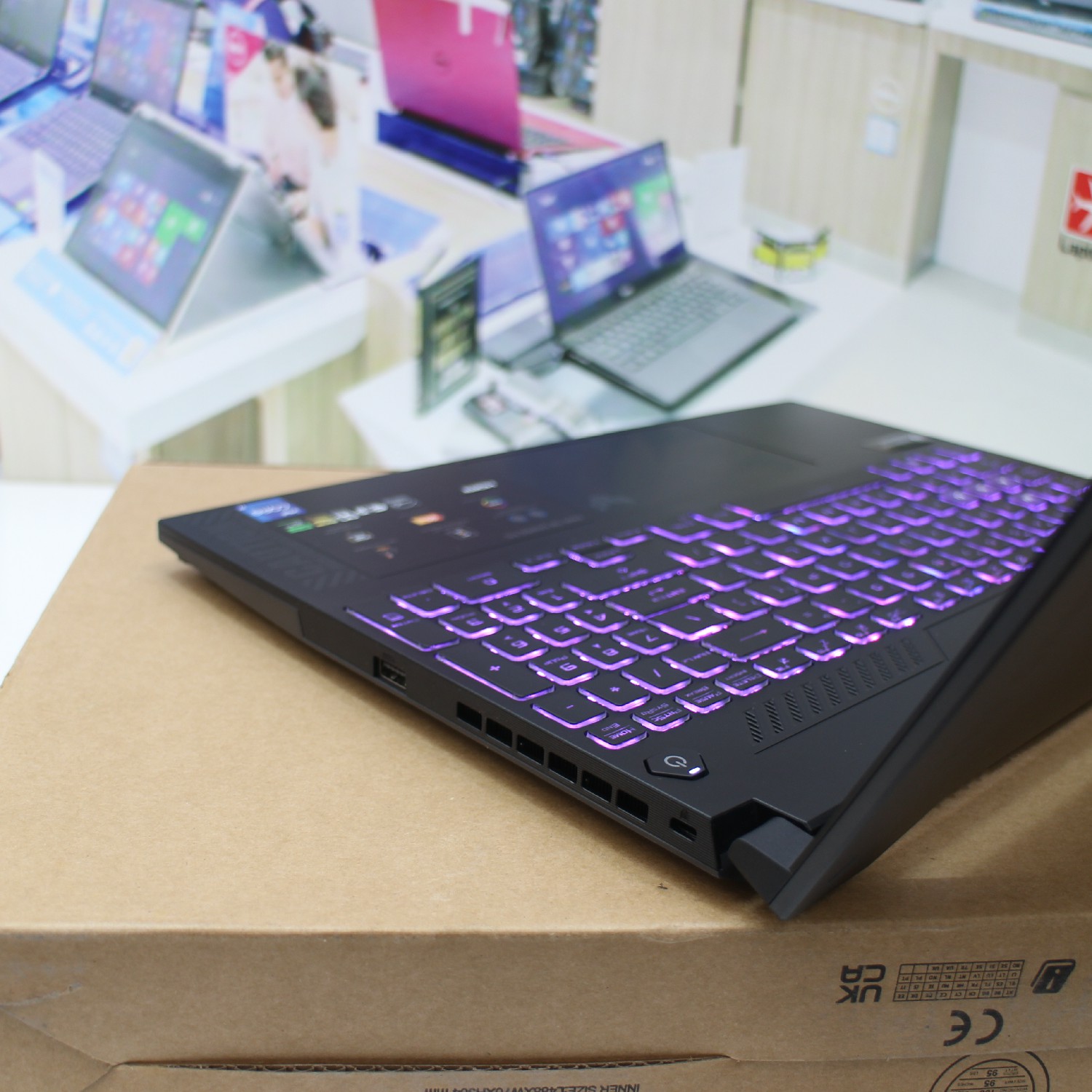 Asus TUF Gaming F15 FX507ZU4 (9)~1