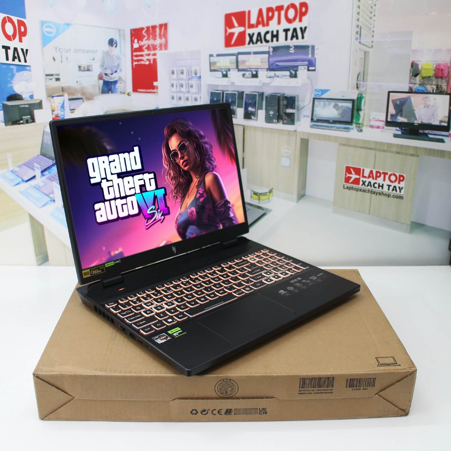 Acer Nitro 16 Phoenix AN16 (2)