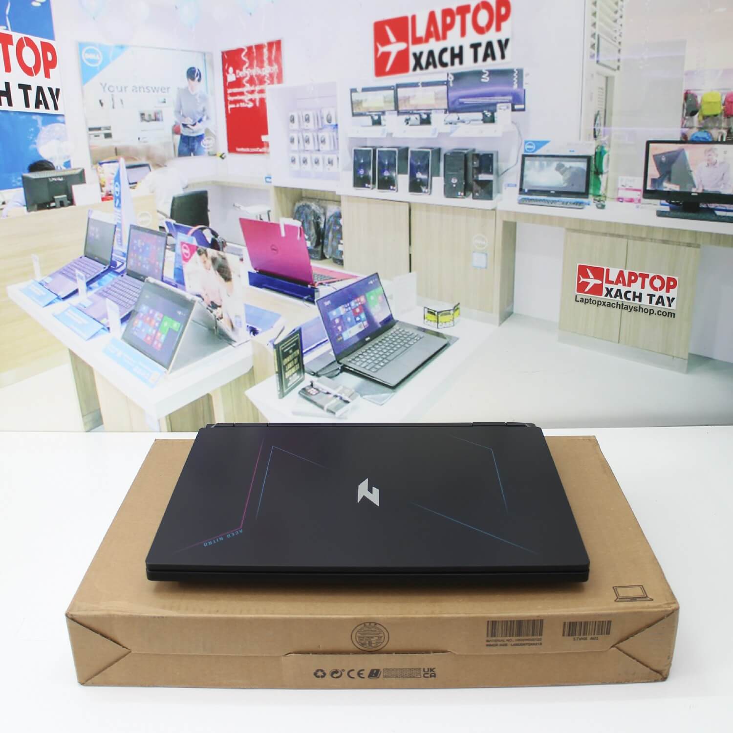 Acer Nitro 16 Phoenix AN16 (5)