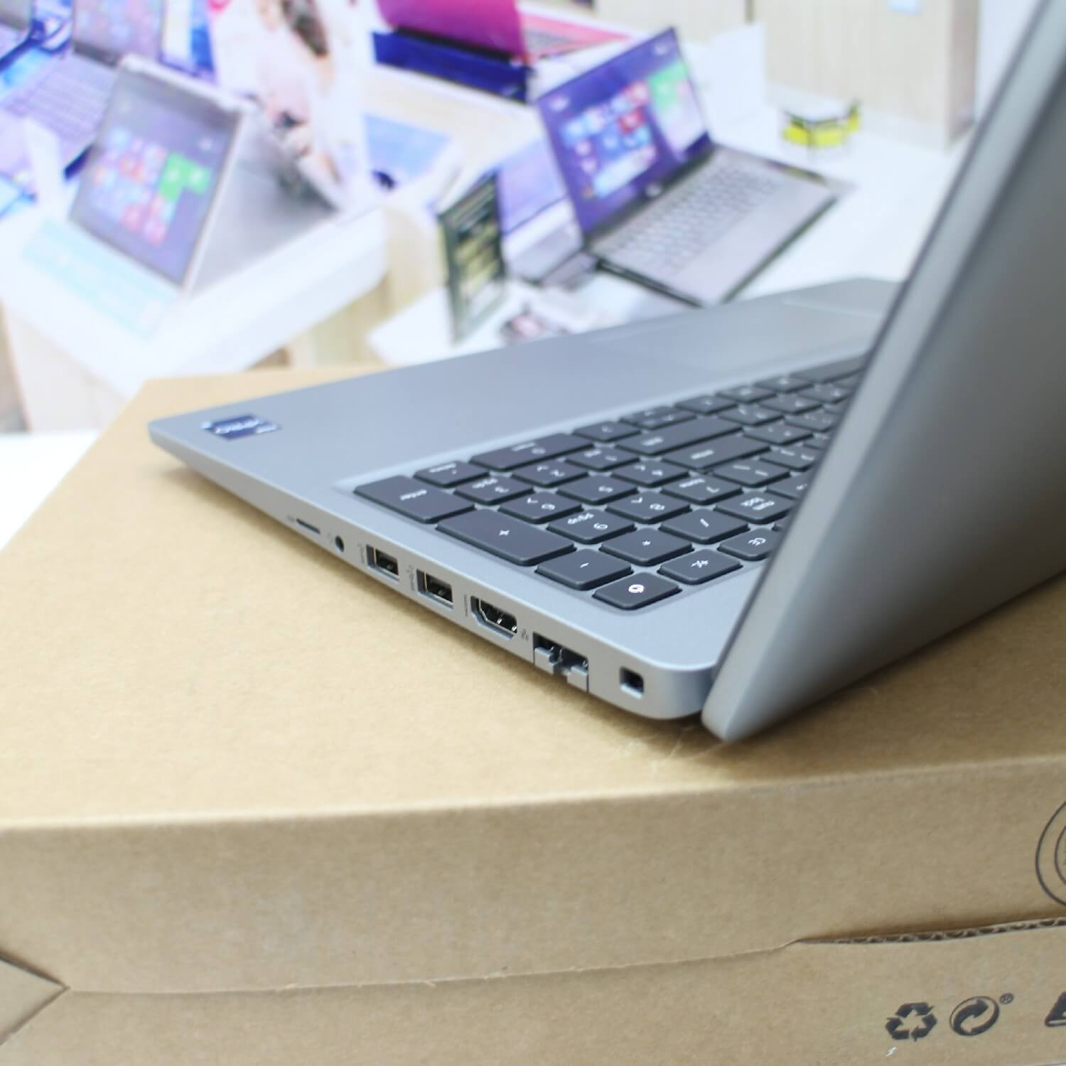 Dell Precision 3581 (9)