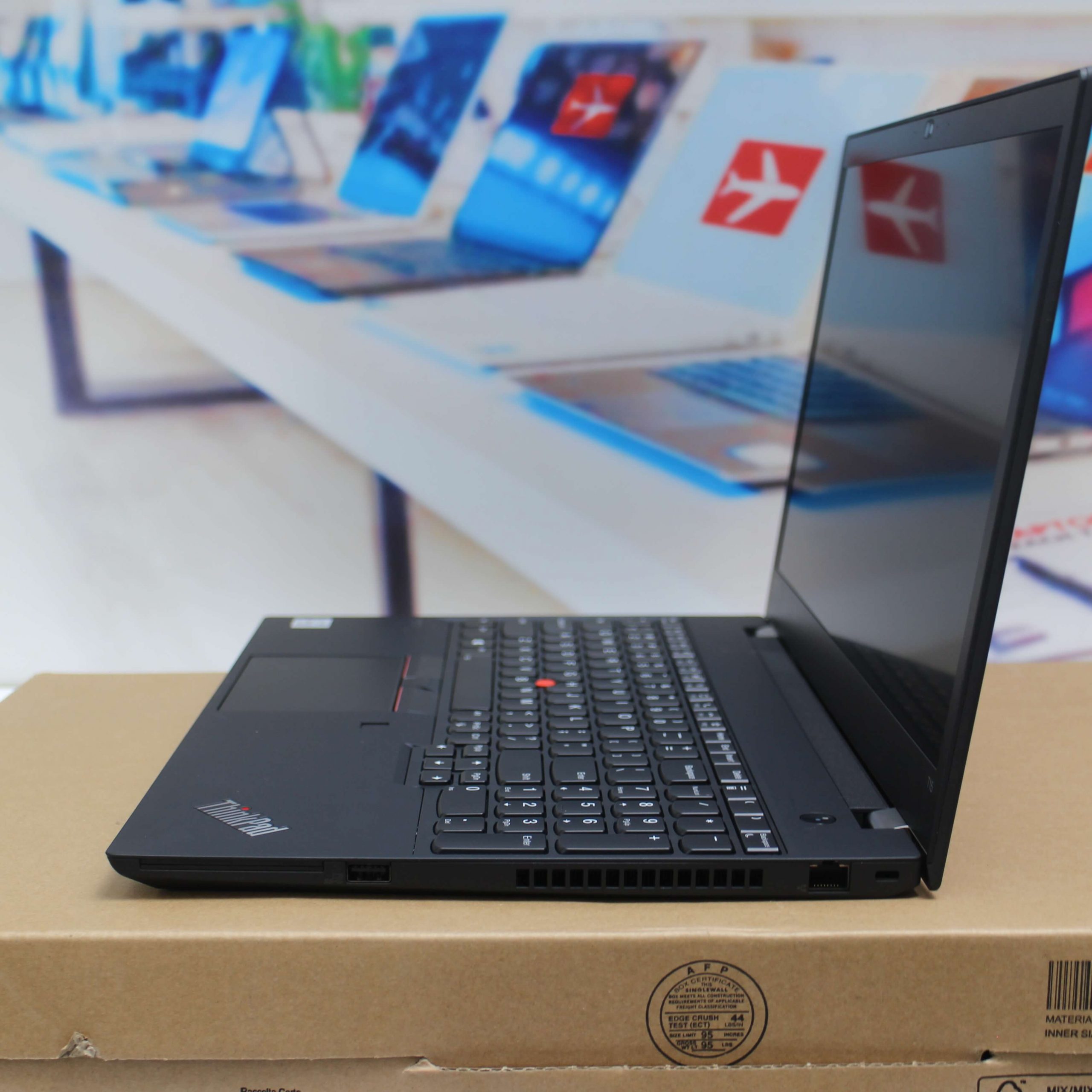 Lenovo ThinkPad T15 Gen 1 (4)