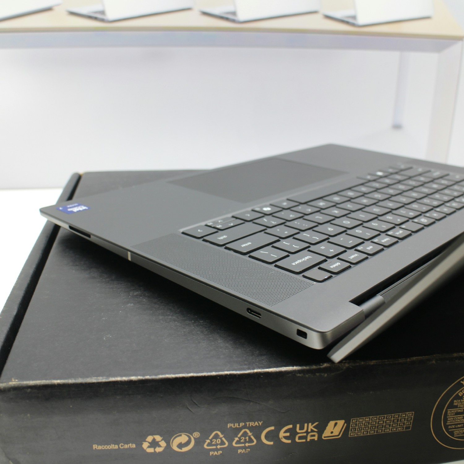 Dell Precision 5690 (9)