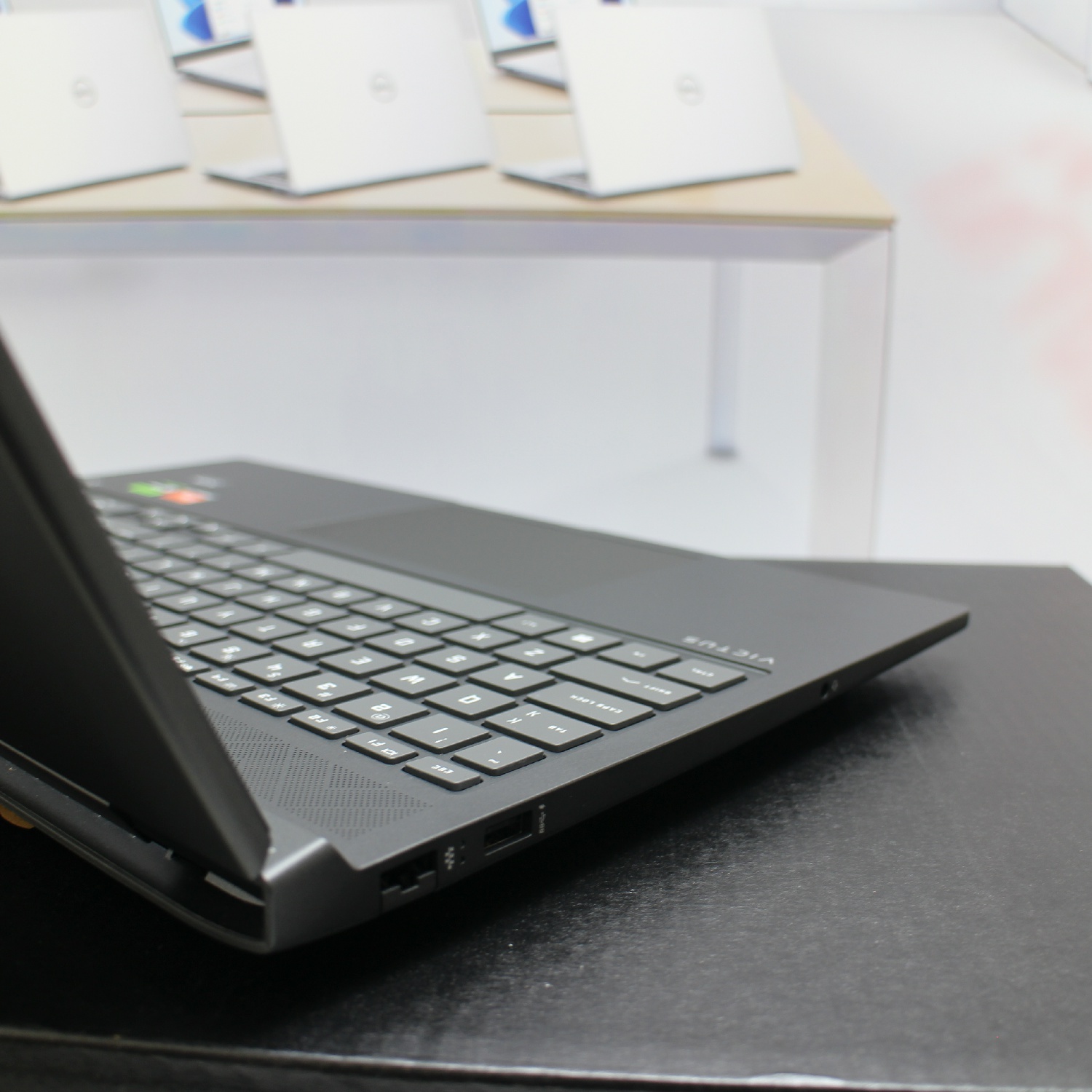 HP Gaming Vituc 16 S0077AX (9)