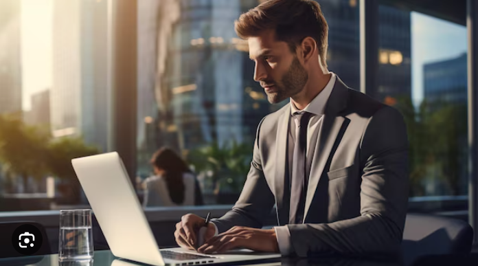 Top 3 Laptop cao cấp cho doanh nhân được yêu thích tháng 11/2024 tại Laptopxachtayshop