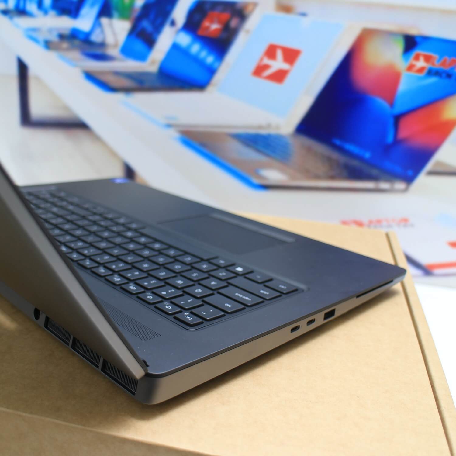 Dell Precision 7760 (18)