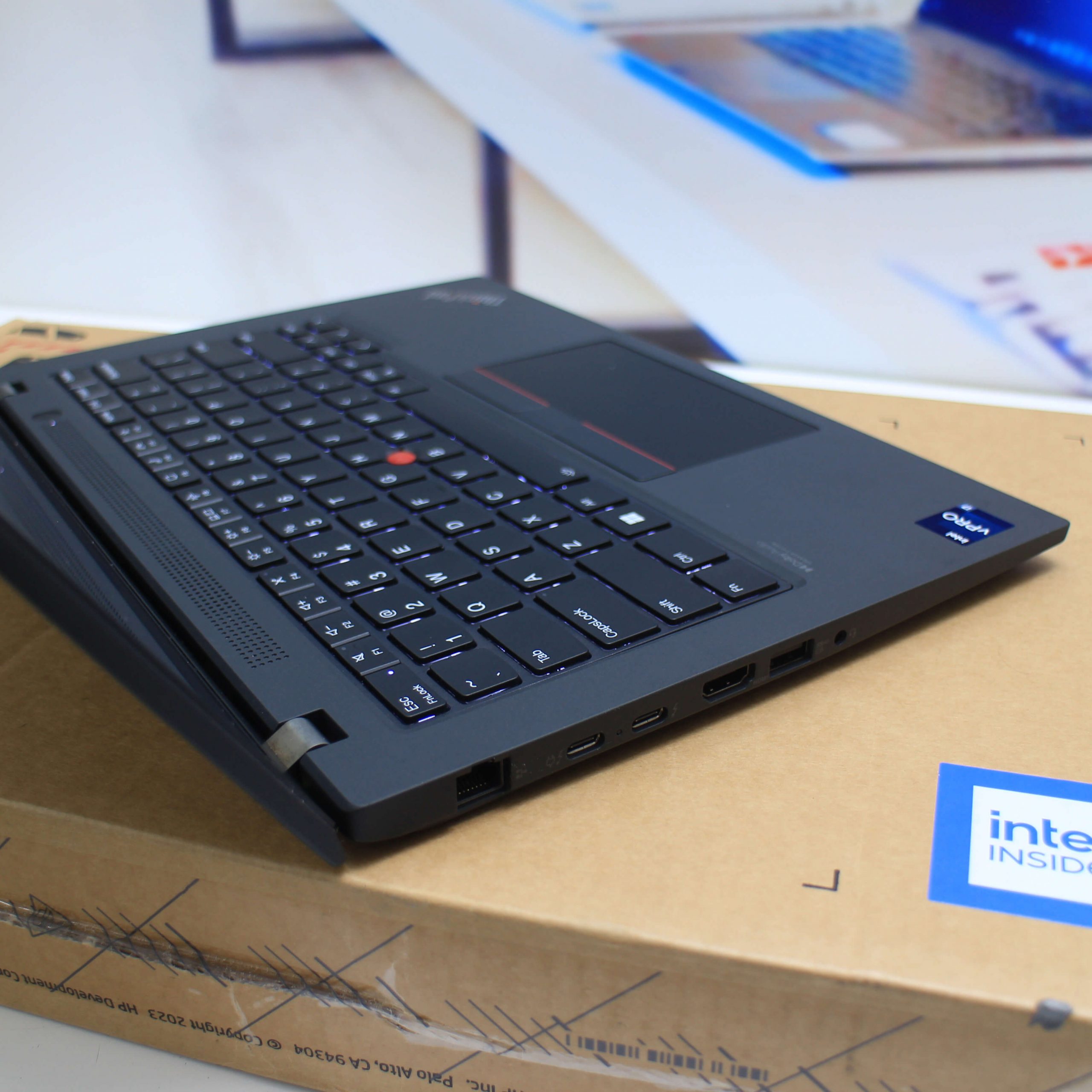 Lenovo Thinkpad T14 Gen 4 (6)