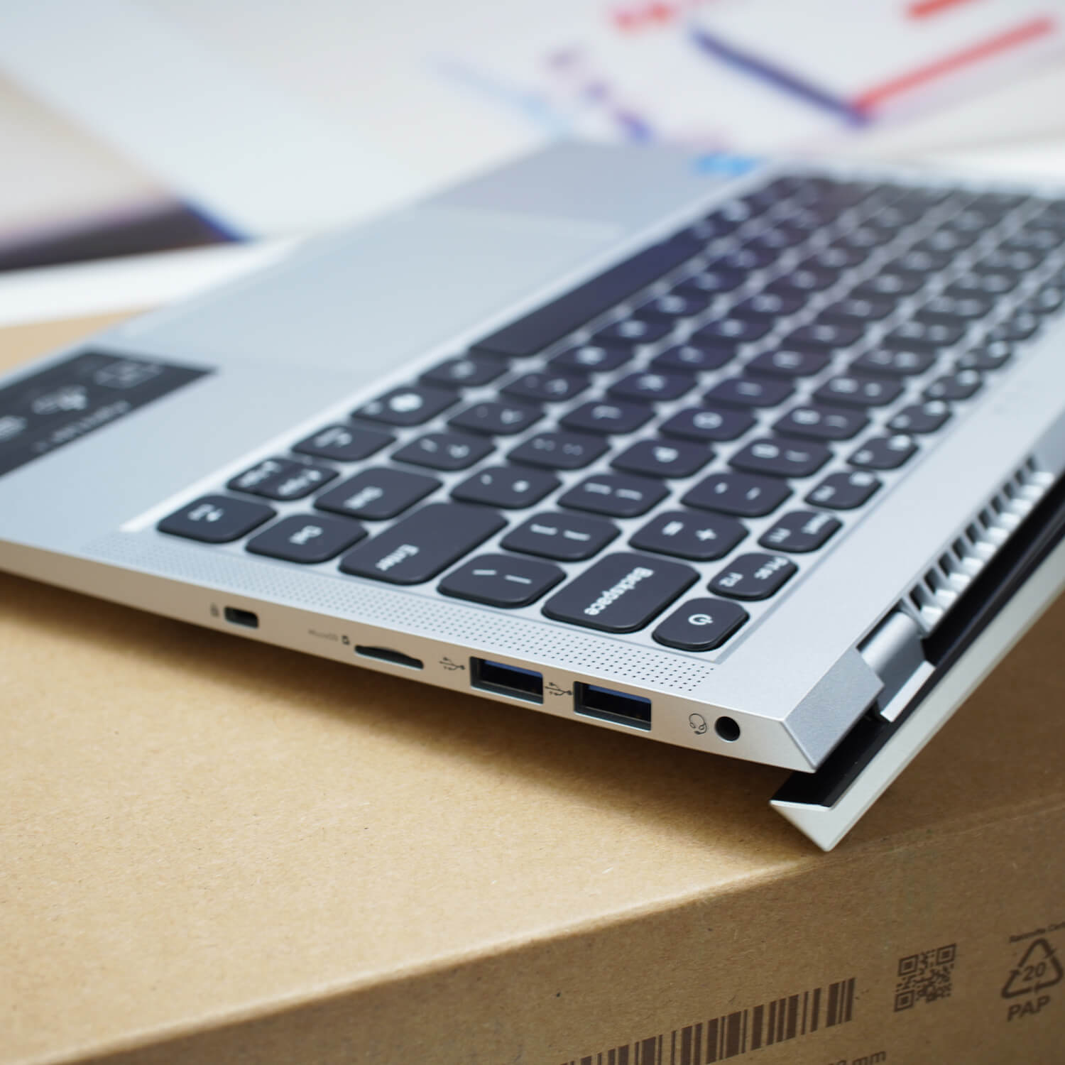 Acer Aspire Lite Gen 2 AL14 (8)