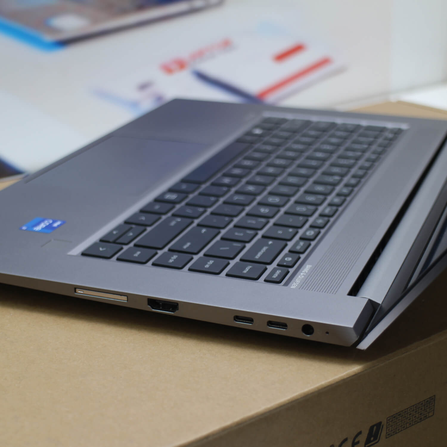 HP Workstation Zbook Studio 15 G8 (1)
