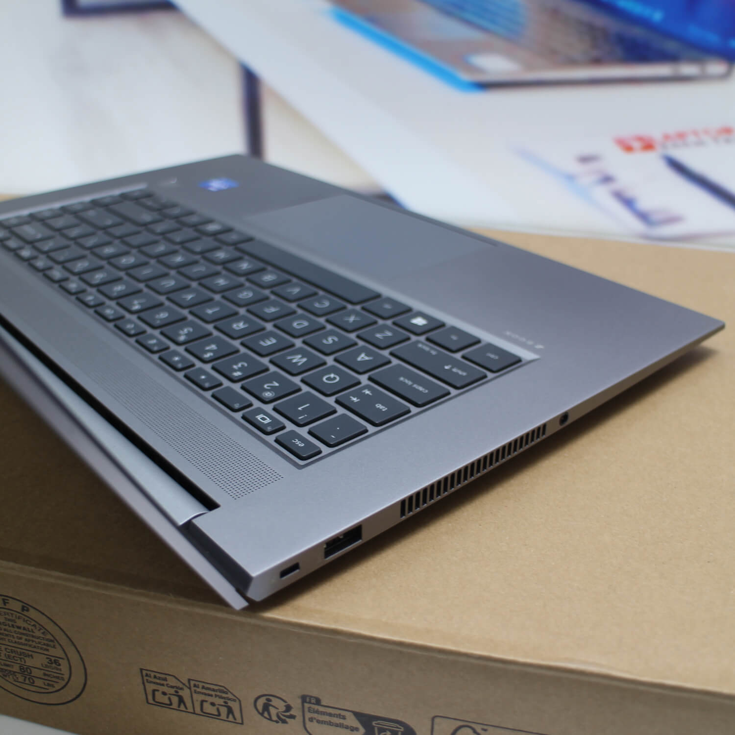 HP Workstation Zbook Studio 15 G8 (7)